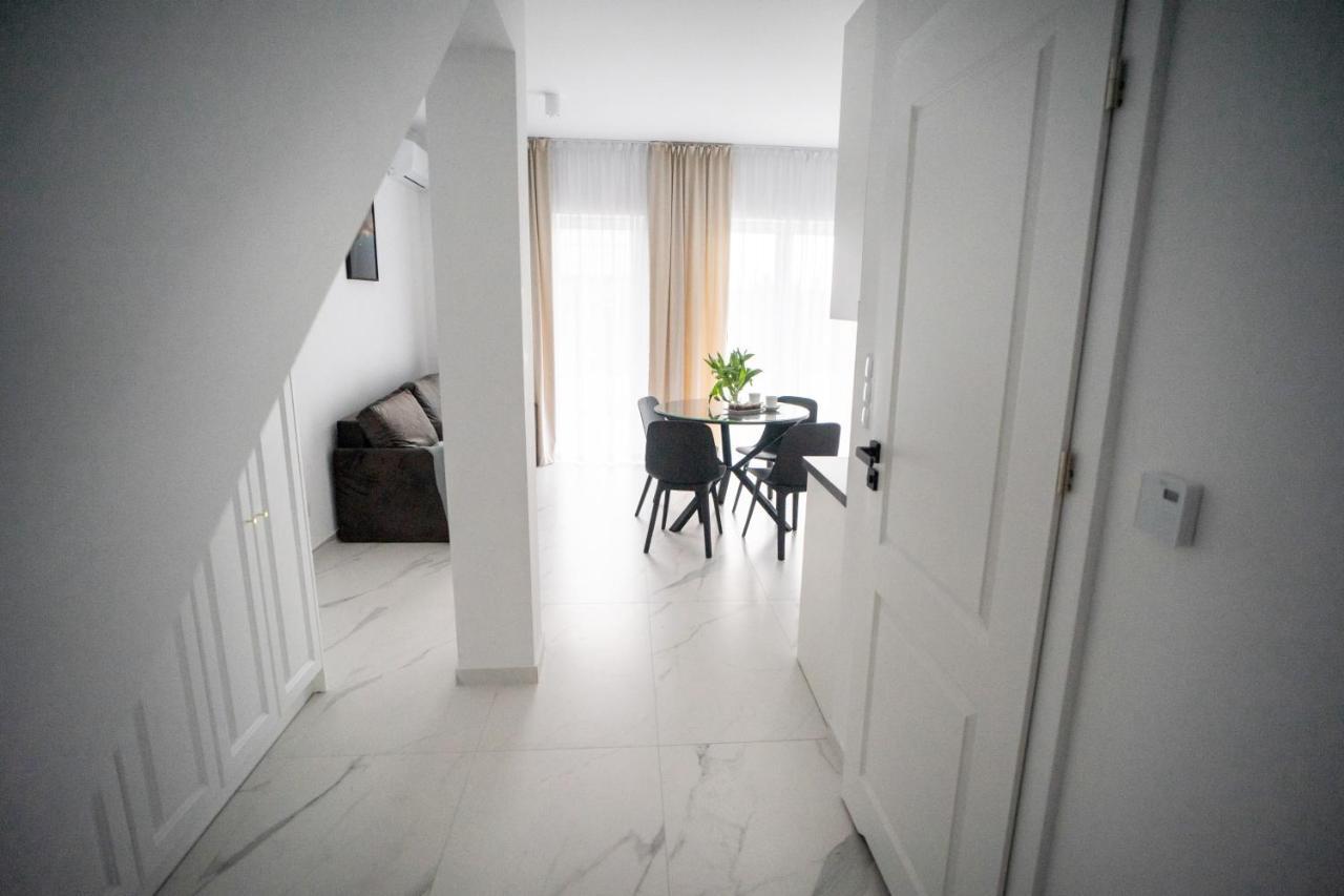 Apartament Powidzアパートメント エクステリア 写真